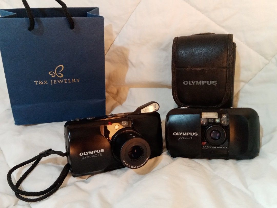 Olympus mju ZooM 35mm Film camera issue LCD Leak good working condition