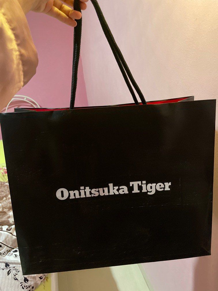 paper bag onitsuka tiger