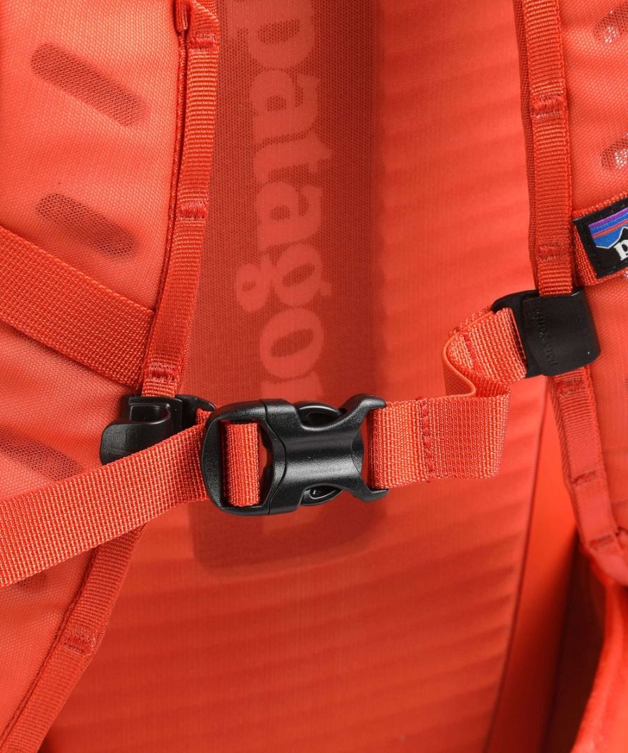 Patagonia Altvia(Terravia) Pack 22L輕巧登山小背包連雨罩- 橙色