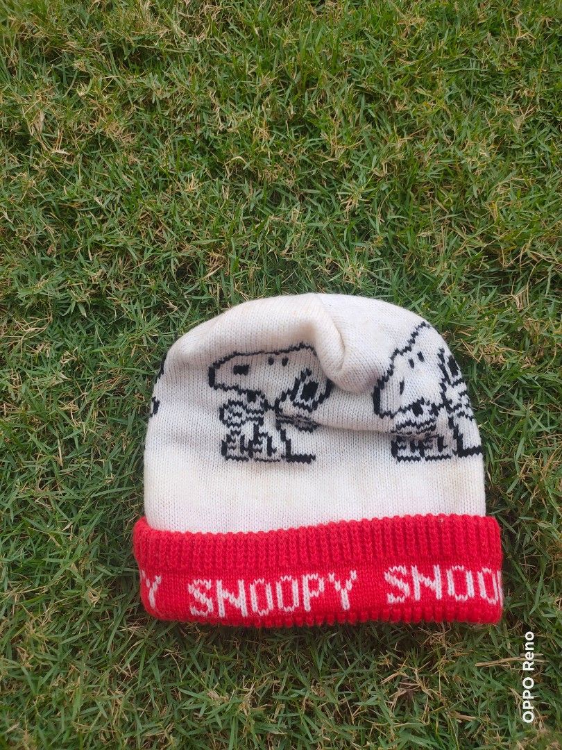 Peanuts Snoopy, Men's Fashion, Watches & Accessories, Beanie on Carousell