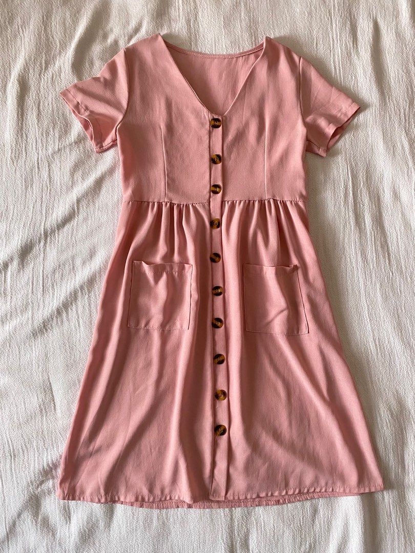 pink linen dress (Category: Dresses) located in Malolos. Submitted by beasarchive (Listing ID 1223980643, Image 3). Description: pink linen dress ✿ fits small to medium frames 💌 MOP: GCash || Chinabank 📦 via J&T Express.