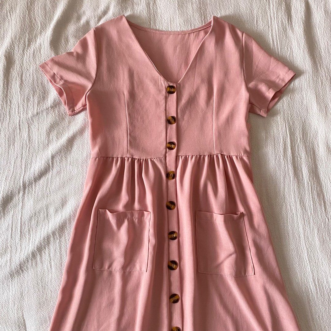 pink linen dress (Category: Dresses) located in Malolos. Submitted by beasarchive (Listing ID 1223980643, Image 2). Description: pink linen dress ✿ fits small to medium frames 💌 MOP: GCash || Chinabank 📦 via J&T Express.