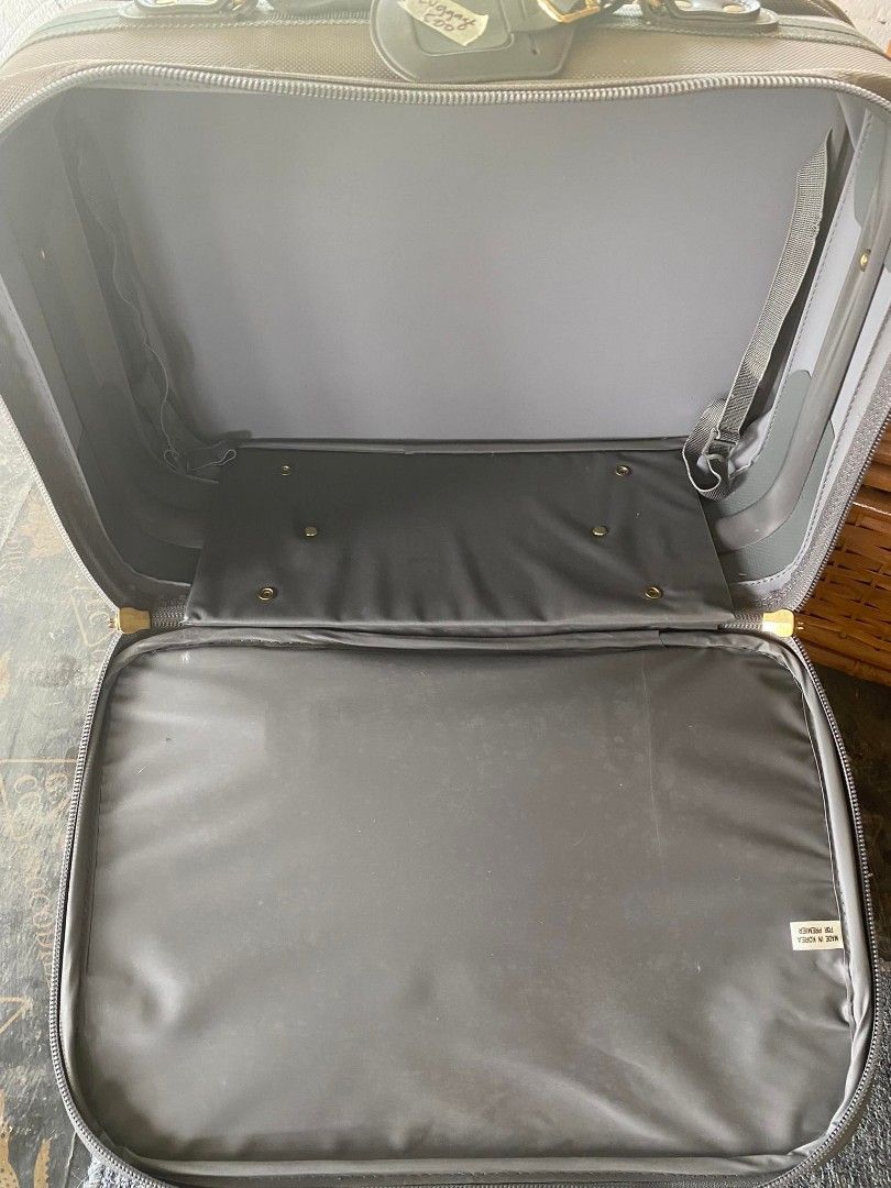 Premier luggage on Carousell