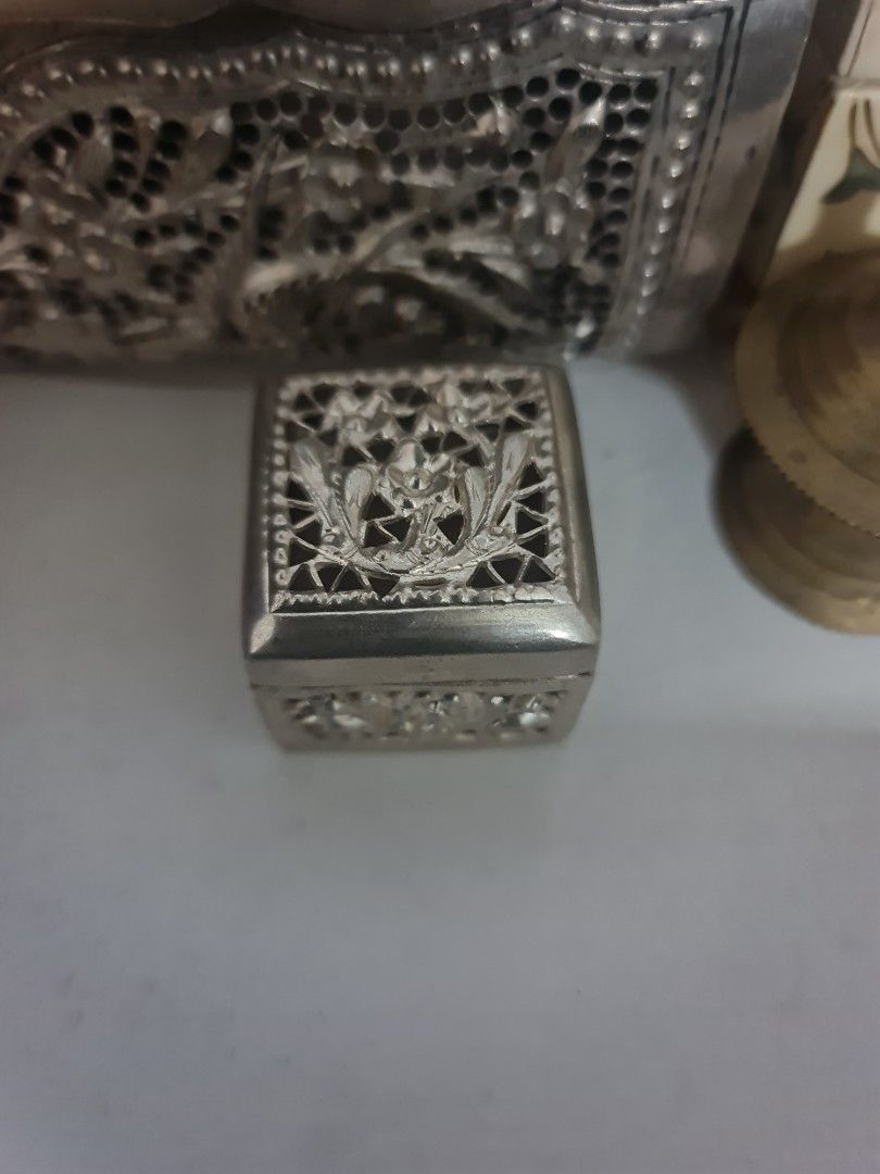 Pure silver box shop