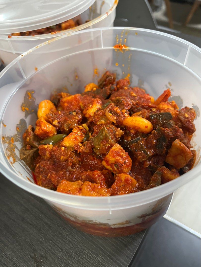 Raya Raya Food, Food & Drinks, Local Eats on Carousell