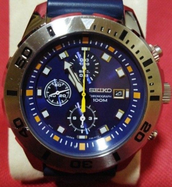 Seiko Chronograph 7T92-0NS0, Men's Fashion, Watches & Accessories, Watches  on Carousell
