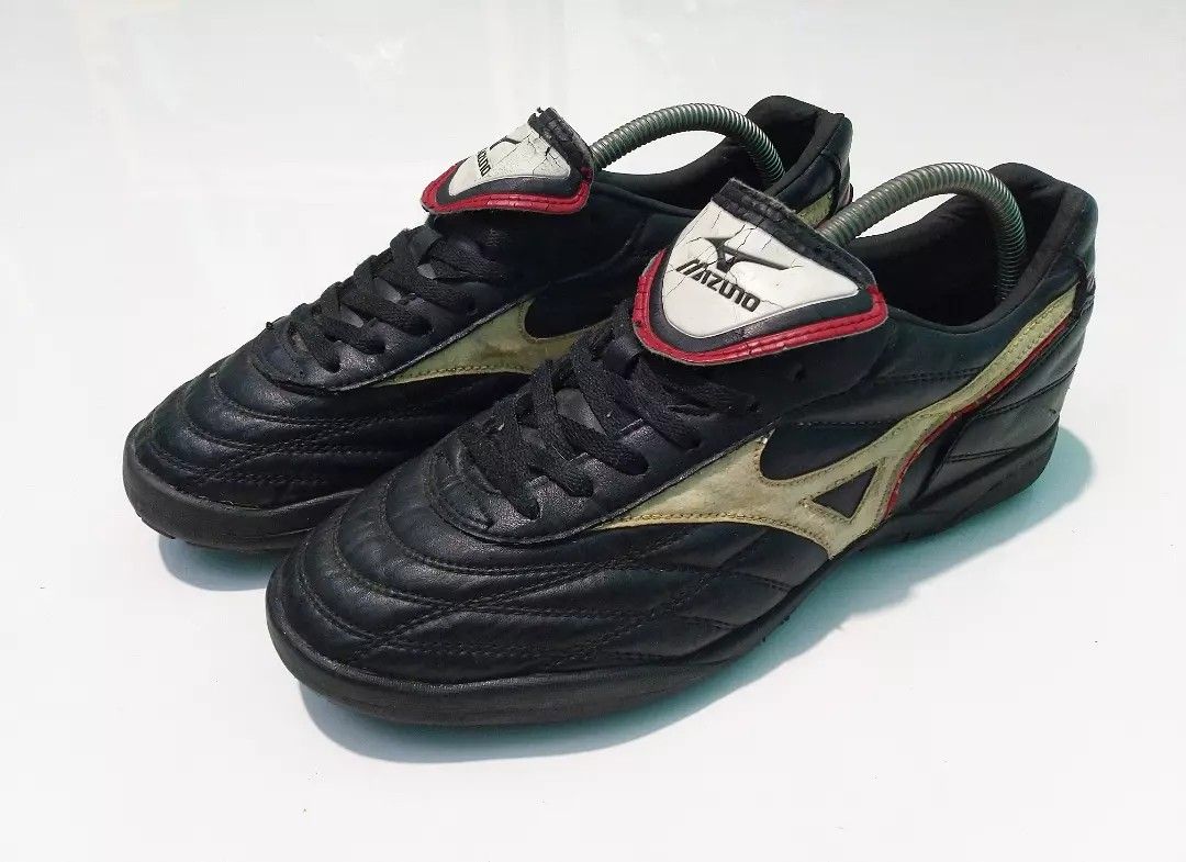 Sepatu cheap futsal mizuno
