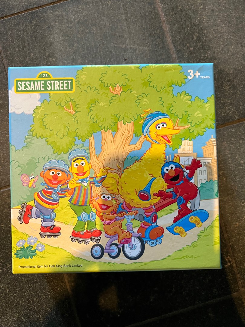 Sesame Street puzzles 興趣及遊戲 玩具 遊戲類 Carousell