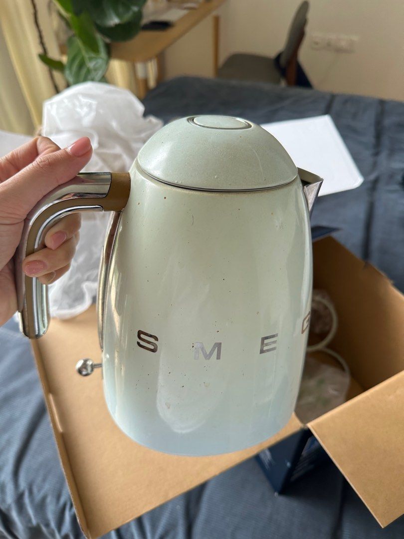 Smeg Kettle and Toaster, TV & Home Appliances, Kitchen Appliances, Ovens & Toasters on Carousell