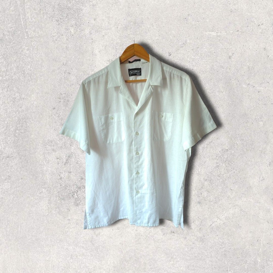 Sportswear White Polo for Men (Category: Tshirts & Polo Shirts ) located in Taguig. Submitted by dropthatstuffph (Listing ID 1224036733, Image 1). Description: size: Large Dimes:24x29 perfect for summer.