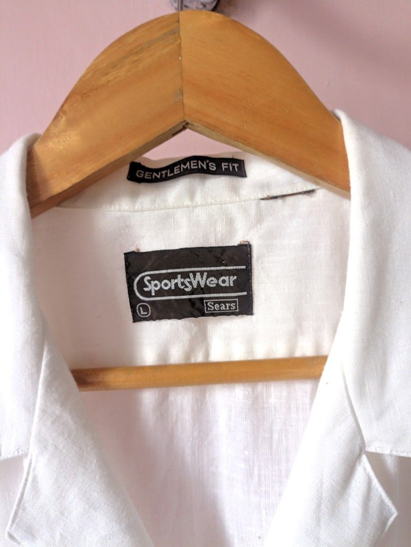Sportswear White Polo for Men (Category: Tshirts & Polo Shirts ) located in Taguig. Submitted by dropthatstuffph (Listing ID 1224036733, Image 3). Description: size: Large Dimes:24x29 perfect for summer.