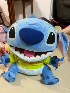 Stitch plus retired big and cute
