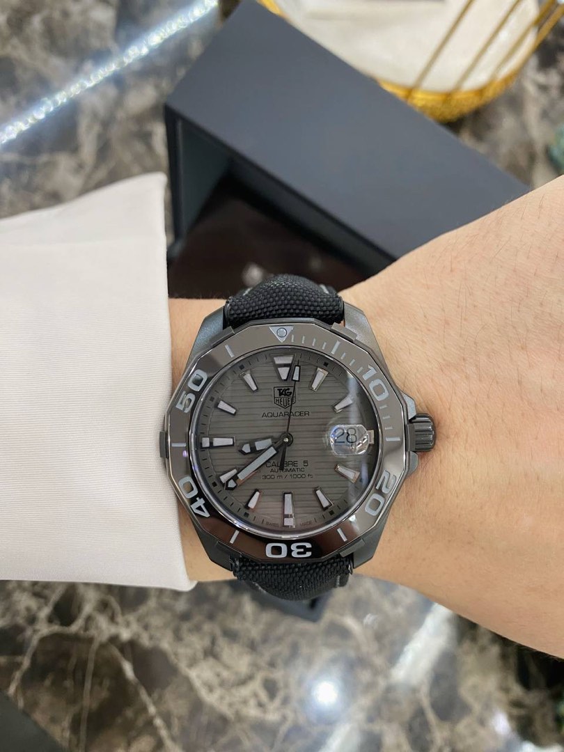 RAYA SALE TAG HEUER AQUARACER 300M REF WAY218B
