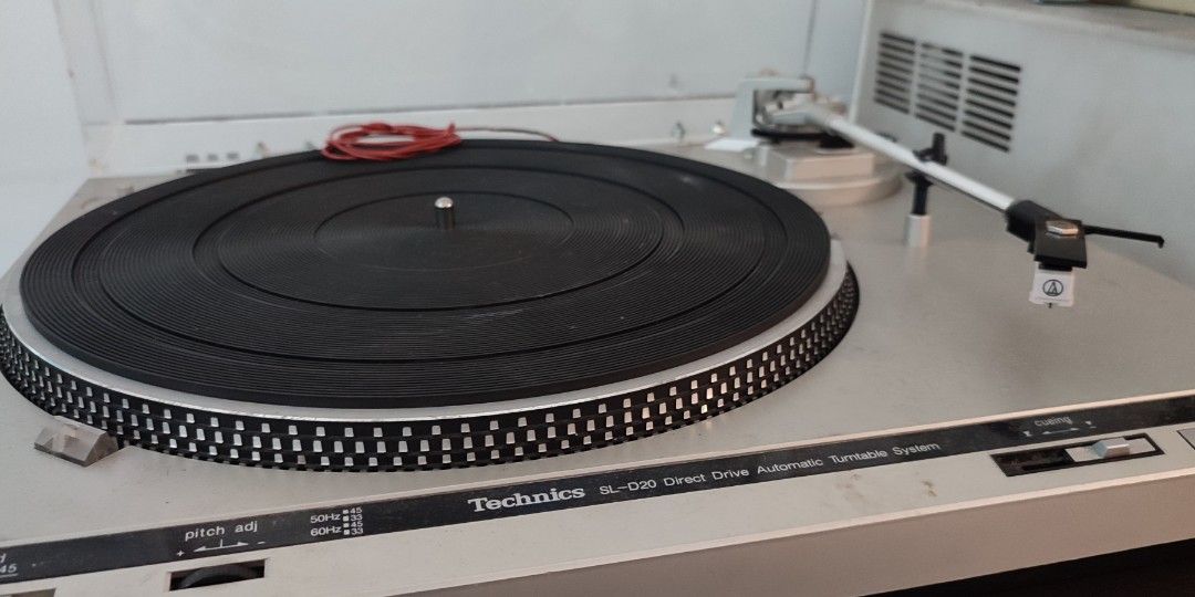 Technics SLD20 SemiAutomatic DirectDrive Turntable, Hobbies & Toys