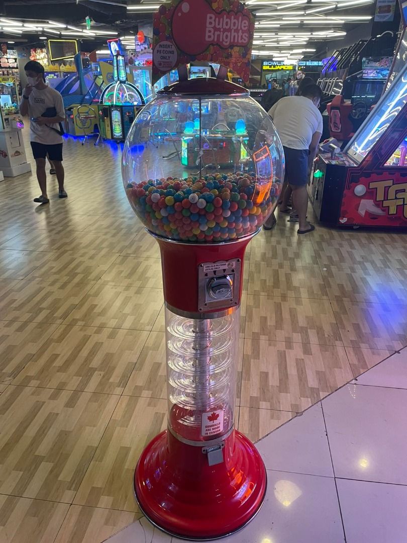 TOY VENDING MACHINE on Carousell