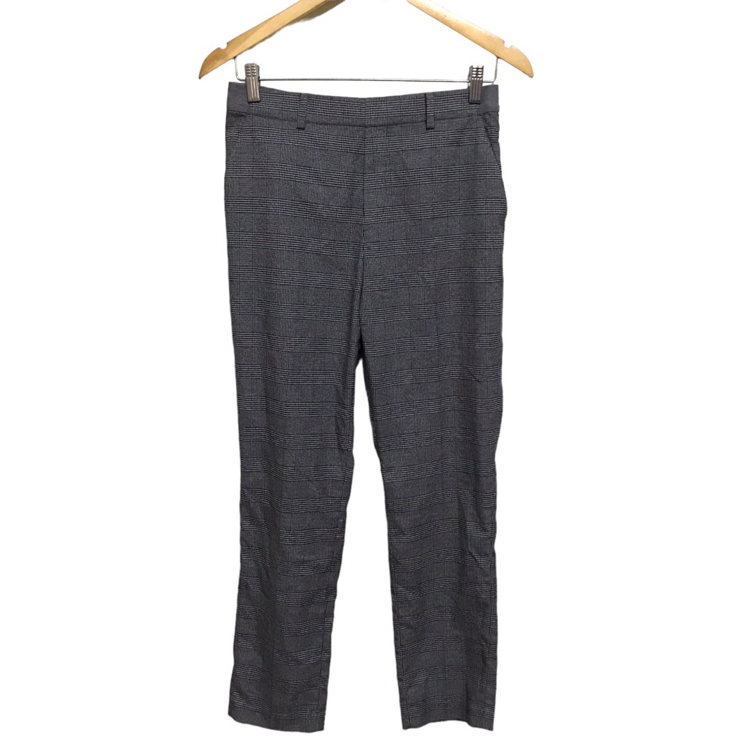 Uniqlo Plaid Ankle Pants, Men's Fashion, Bottoms, Trousers on Carousell