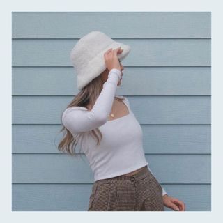 （分類：）位於 。 由 connieell 提交（商品編號 1224055995，圖片 1）。簡介： 。