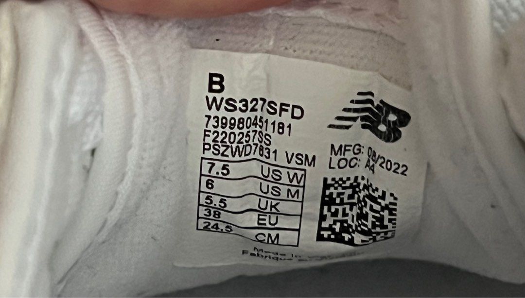 100% Authentic! New Balance 327SFD women's US7.5, Women's Fashion,  Footwear, Sneakers on Carousell