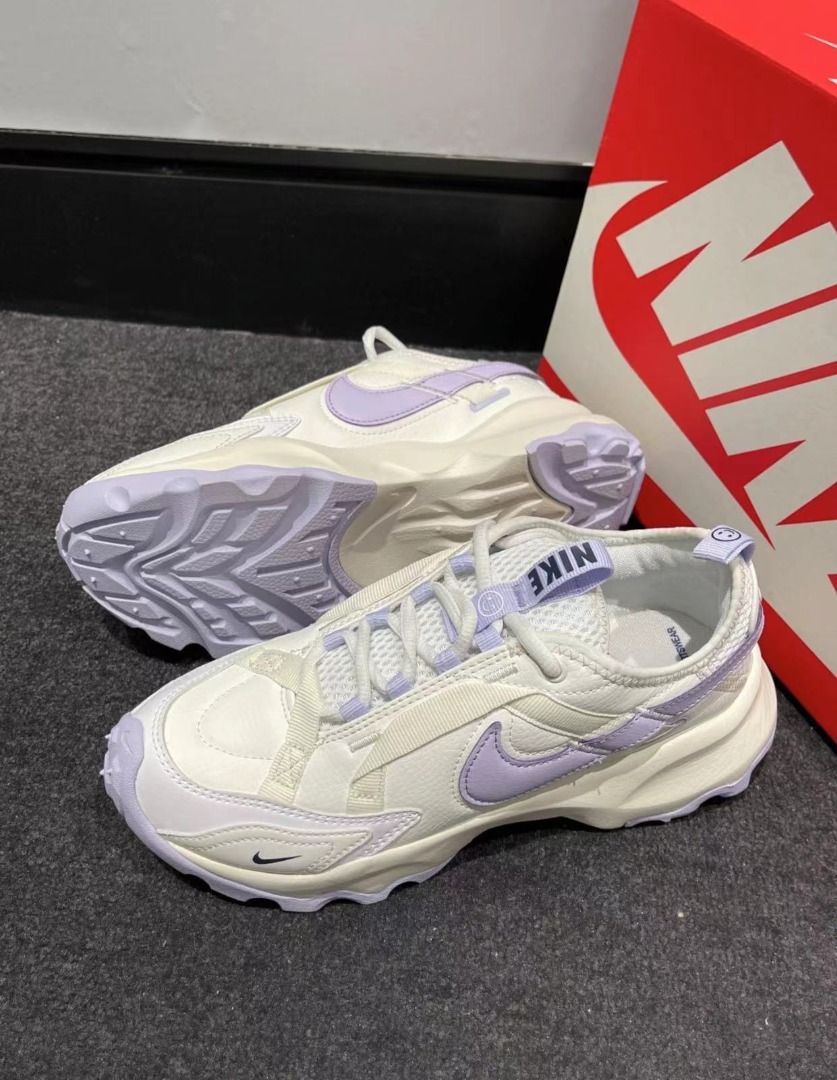 春季新品100%new】Nike TC 7900 PRM 紫白色跑步鞋, 女裝, 鞋, 波鞋