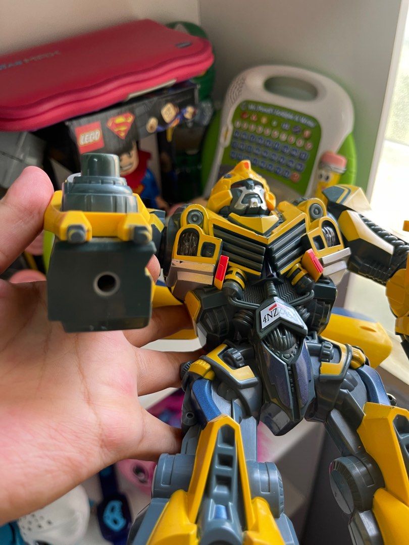 2006 hotsell hasbro bumblebee