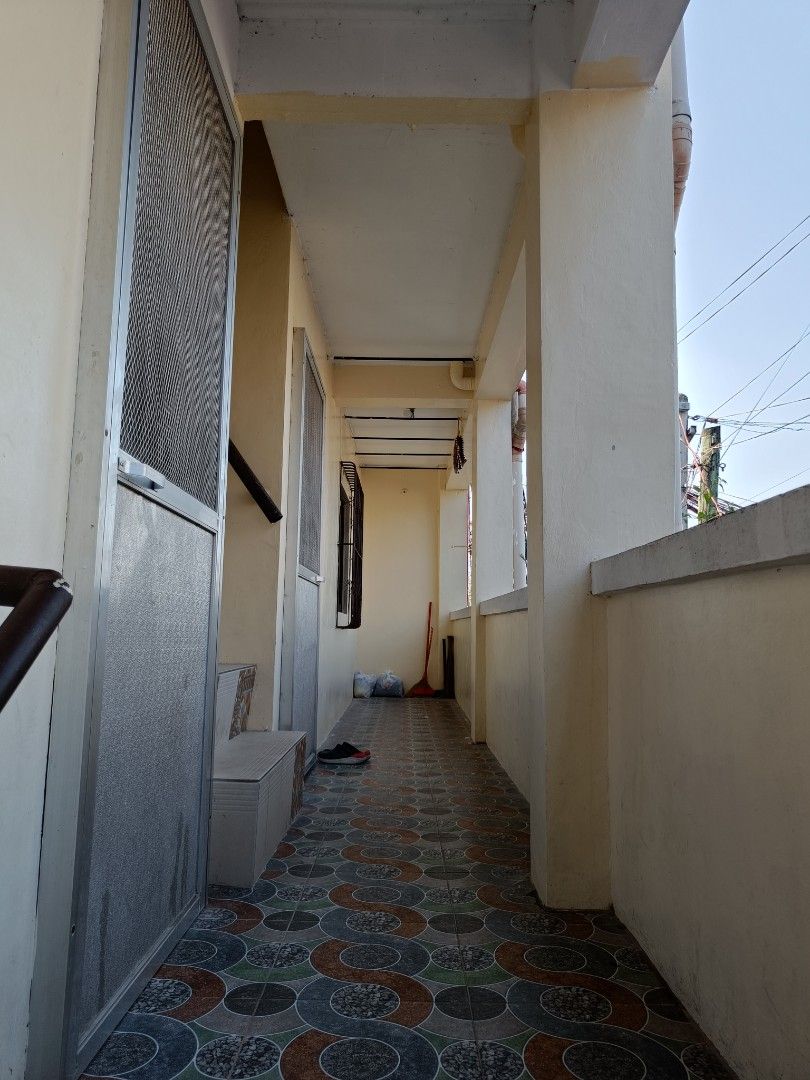 5Unit, Apartment Building with Garage on 72sqm Lot, TCT Ready