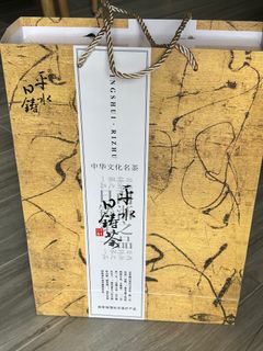 （分類：）位於 。 由 roccola 提交（商品編號 1225758592，圖片 1）。簡介： 。