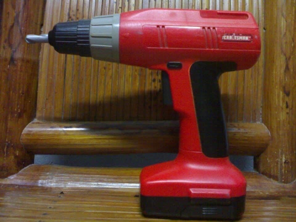 🧸 CRAFTSMAN 7-piece Life-Size Tools Set 🧸 (Category: Construction Tools & Equipment) located in Dasmarinas. Submitted by xavier_and_tracy (Listing ID 1225868818, Image 3). Description: 🧸 CRAFTSMAN 7-piece Life-Size Tools Set 🧸 • Brand: Craftsman • Condition: Good / Functioning • Inclusion: - Wet / Dry Vacuum Cleaner (batt opt) - Circular Saw (batt opt) - Hand Drill (batt opt) - Screw Driver - Wrench - Hammer - Goggles 💰 Php1000 💰.