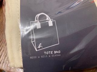 （分類：）位於 。 由 cwsamber 提交（商品編號 1225857618，圖片 1）。簡介： 。