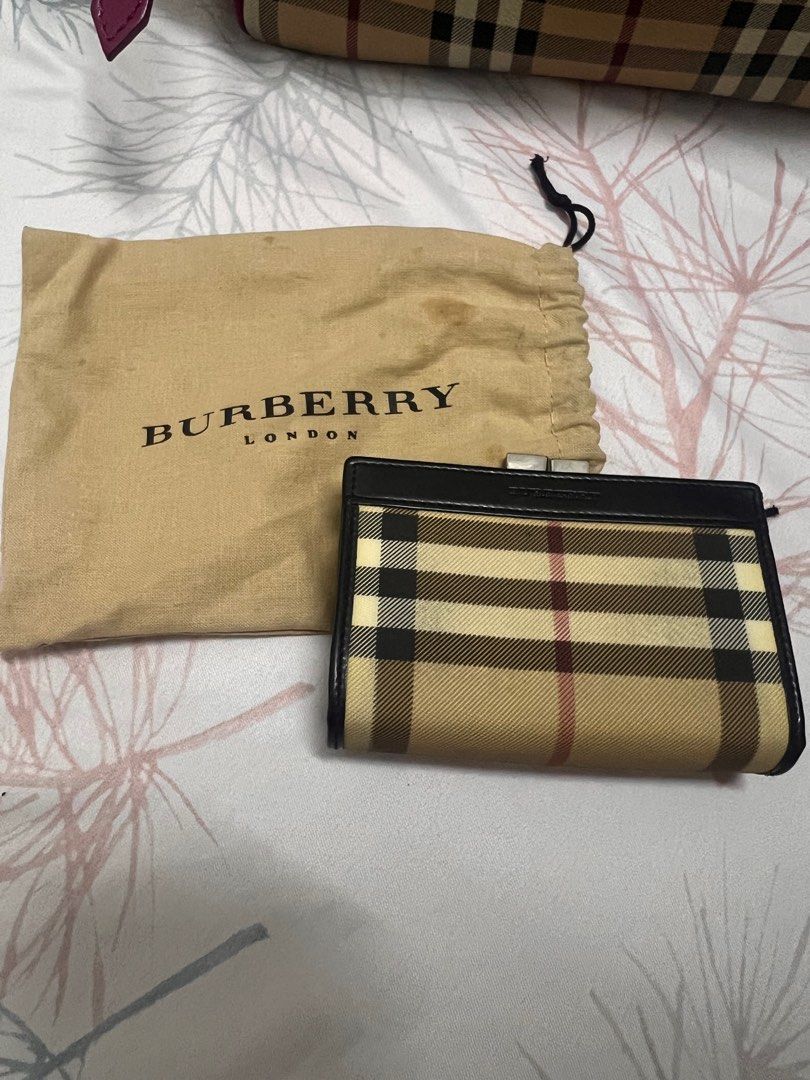 Burberry cheap coin pouch