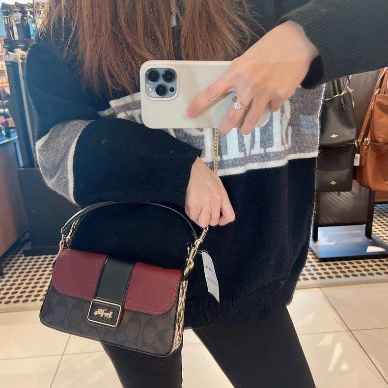 Are coach factory on sale outlet bags real