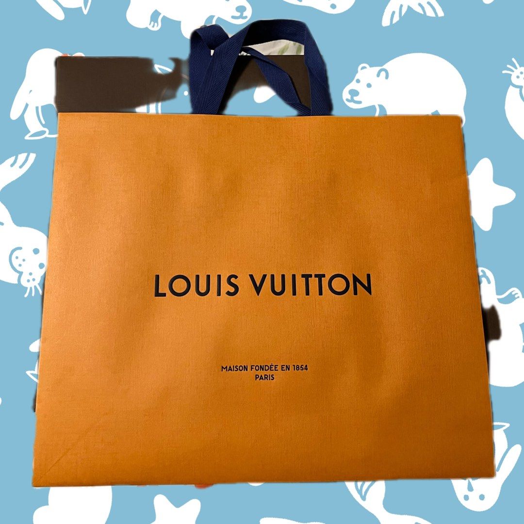 LOUIS VUITTON MAISON FONDEE EN 1854 PARIS Paper Bag, Luxury, Accessories on  Carousell