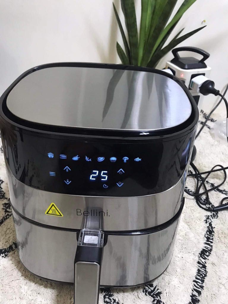 Bellini 5 L'iter Digital Touch Screen Air Fryer with Accessories on