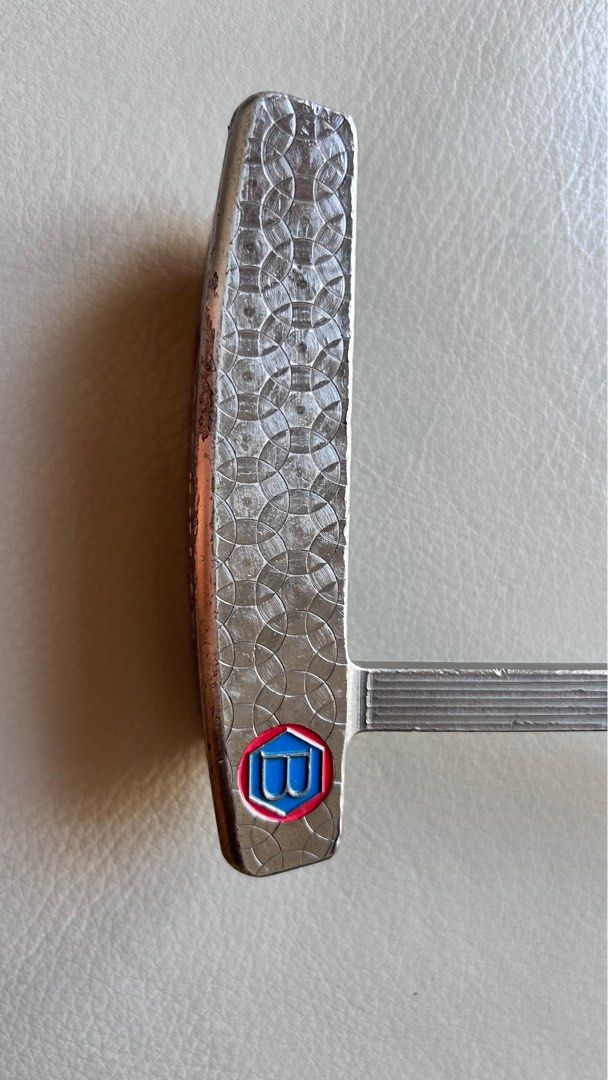 Bettinardi BB37 Putter, Sports Equipment, Sports & Games, Golf on Carousell