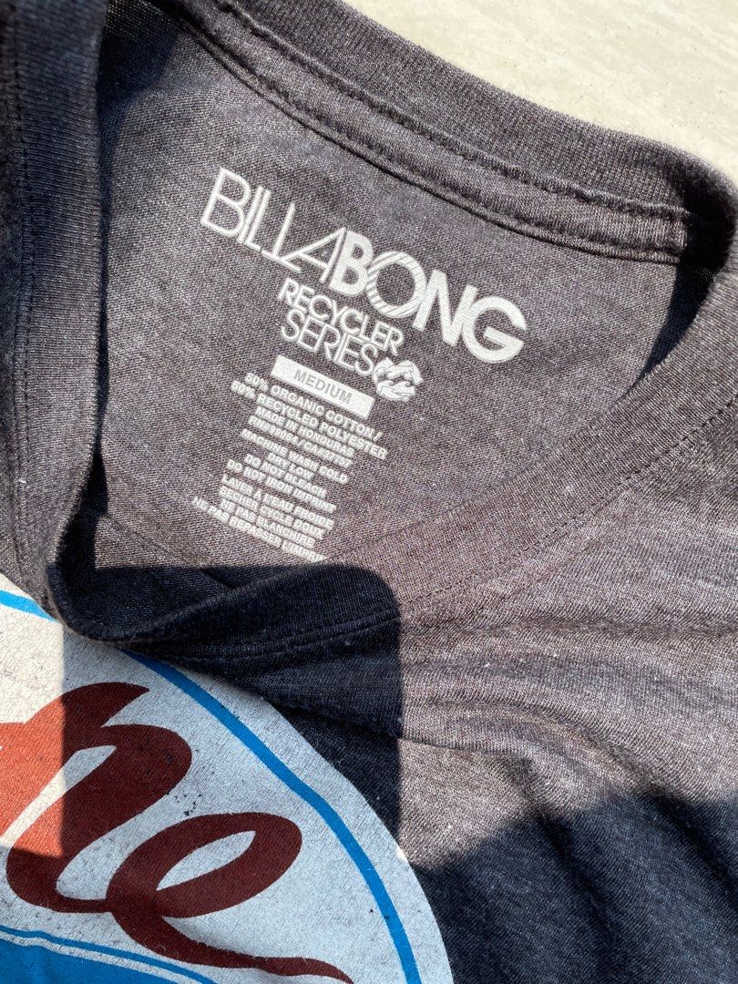 Billabong Vintage Tee Shirt (Category: Tshirts & Polo Shirts ) located in Quezon City. Submitted by pappipaul (Listing ID 1225735209, Image 2). Description: 💯 authentic 🇺🇸 bought in the US 🏷️ Medium 🏷️ Vintage look 📦 Buyer pays shipping No trades Decluttering.