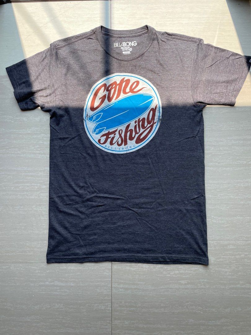 Billabong Vintage Tee Shirt (Category: Tshirts & Polo Shirts ) located in Quezon City. Submitted by pappipaul (Listing ID 1225735209, Image 1). Description: 💯 authentic 🇺🇸 bought in the US 🏷️ Medium 🏷️ Vintage look 📦 Buyer pays shipping No trades Decluttering.