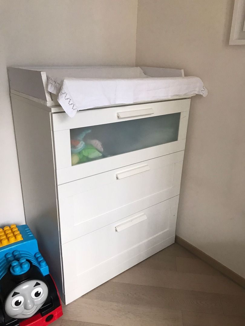 bimnes ikea chest of drawers +changing table, 傢俬＆家居, 傢俬, 書櫃、櫃子及架
