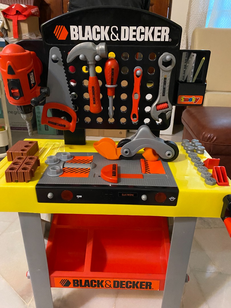 Black + Decker Play Workbench 