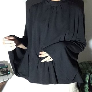 (Kategori: ) berada di . Dikirim oleh ilypreloved (ID iklan 1225803415, Gambar 1). Deskripsi: .