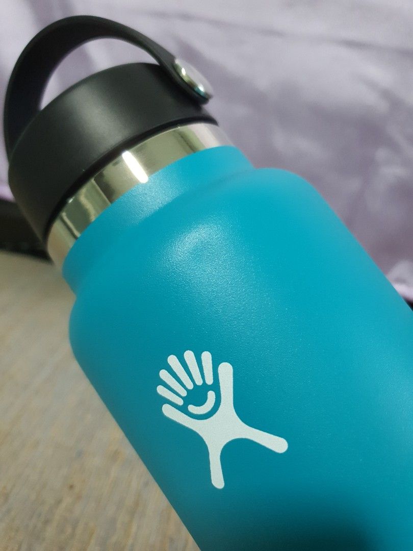 Hydro Flask 32 Oz Water Bottle in Laguna - W32BTS454