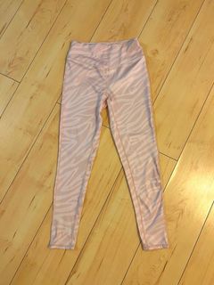 （分類：）位於 。 由 fineapparel 提交（商品編號 1225873470，圖片 1）。簡介： 。