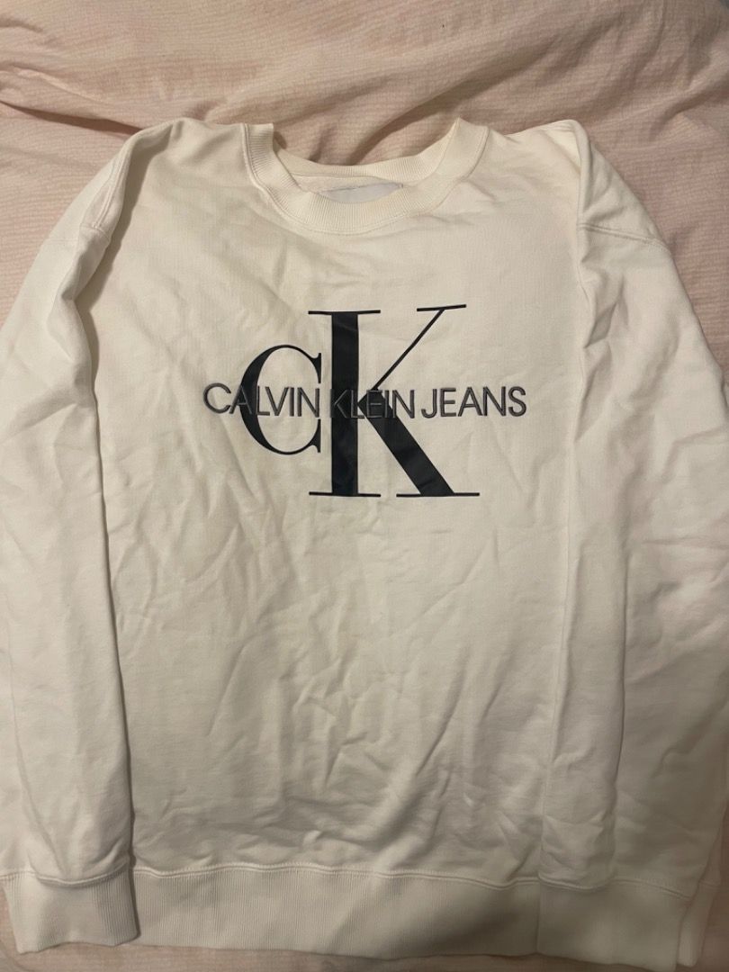 White calvin discount klein sweatshirt
