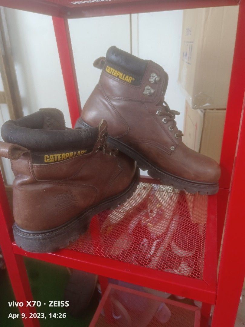 Caterpillar steel toe boots