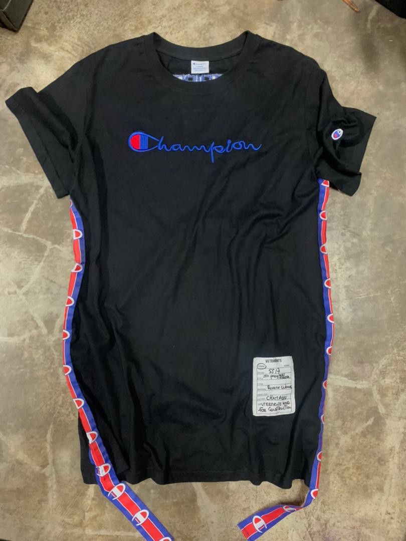 Champion x vetements hot sale t shirt
