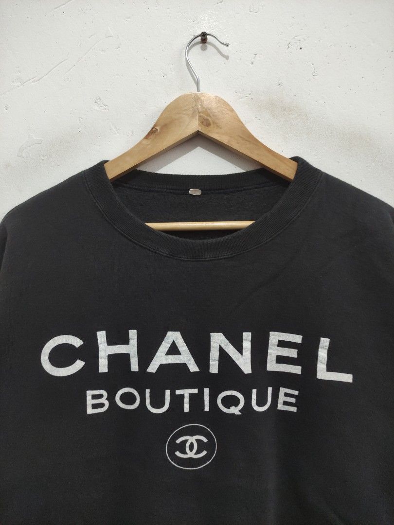 Black chanel sweatshirt top