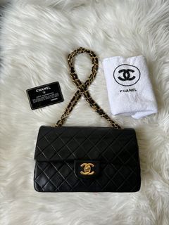 Chanel Classic Vintage Small