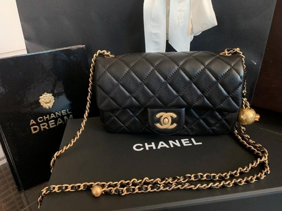 Chanel Pearl Crush Mini Rectangle Flap in Black Lambskin, Women's Fashion,  Bags & Wallets, Cross-body Bags on Carousell