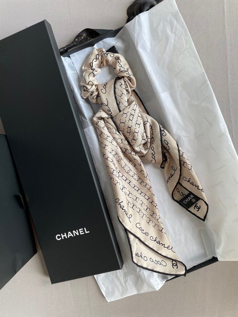 Chanel hotsell scarf canada