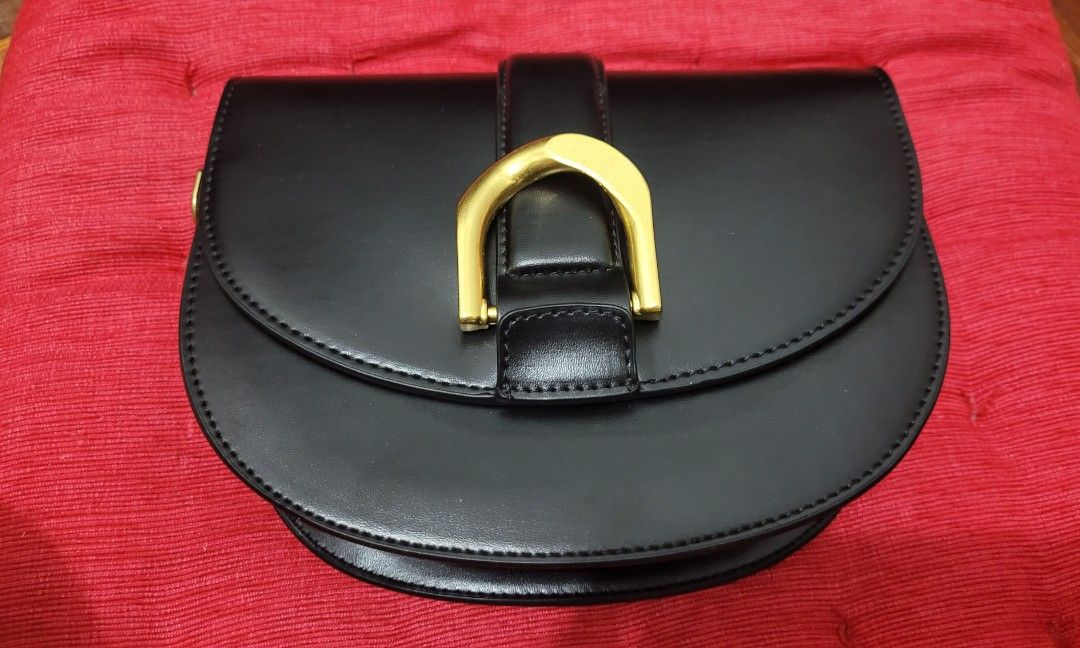 Charles and Keith Saddle Large, Women's Fashion, Bags & Wallets