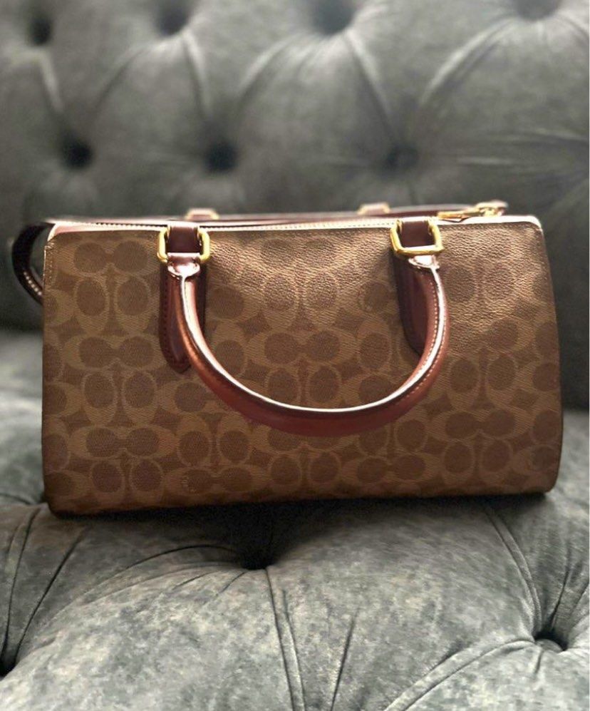 Bond bag in signature canvas store
