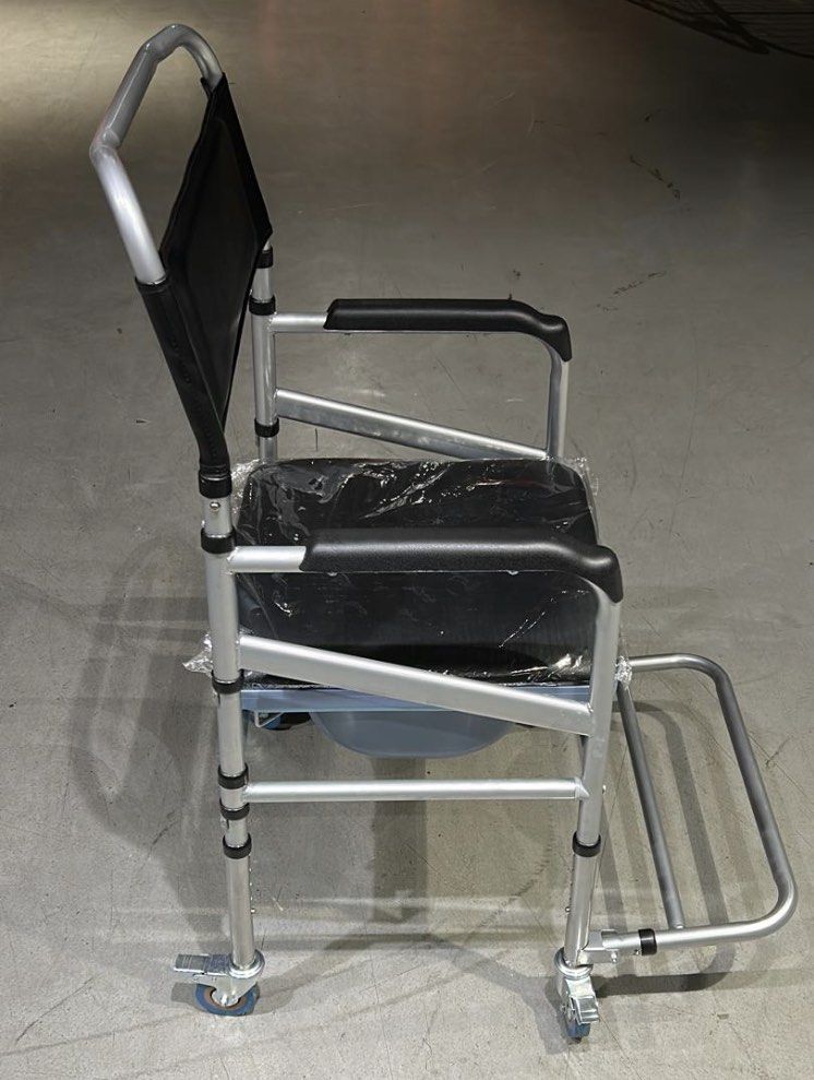 Commode & Shower Chair, Health & Nutrition, Assistive & Rehabilatory